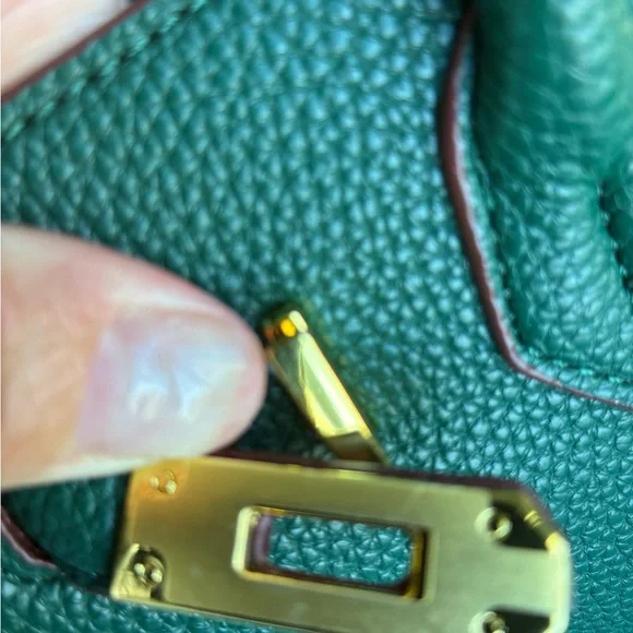 Chic Green Satchel Bag - Picture 3 of 10